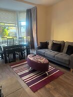 House Sleeps 6 With Enclosed Garden