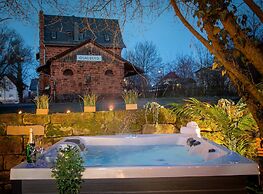 Haltestelle Glauburg - Sauna Whirlpool