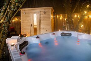 Haltestelle Glauburg - Sauna Whirlpool
