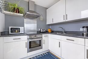 Modern 1BR Kings Cross Hideaway