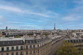 Stylish 1BR Parc Monceau Retreat