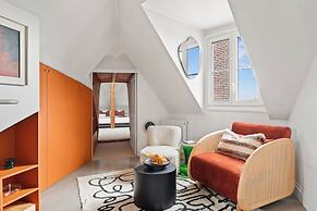 Stylish 1BR Parc Monceau Retreat