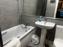 2-bed - Sleeps 5 - Free Parking - Town Centre