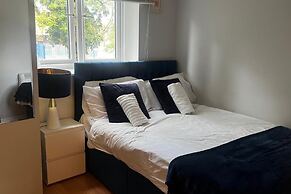 2-bed - Sleeps 5 - Free Parking - Town Centre