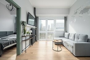 RentPlanet - przy Parku Mirowskim
