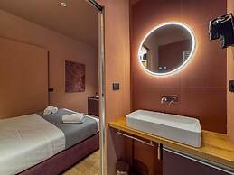 Blu Rooms - Room to Rest