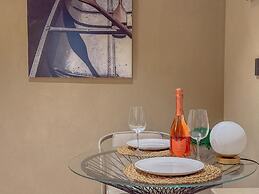 Blu Rooms - Room to Rest