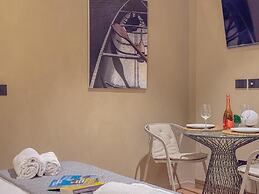 Blu Rooms - Room to Rest