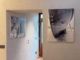 Blu Rooms - Room to Rest