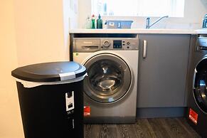 Spacious Luxurious Serviced Accommodation 2