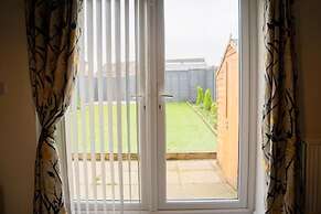 Spacious Luxurious Serviced Accommodation 2
