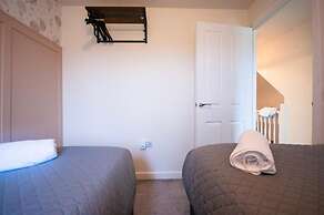 Spacious Luxurious Serviced Accommodation 2