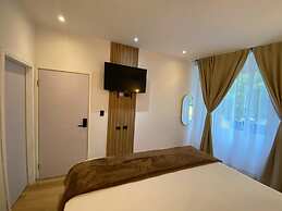 Hotel Merendon Express