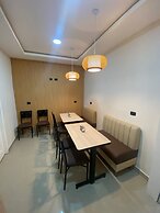 Hotel Merendon Express