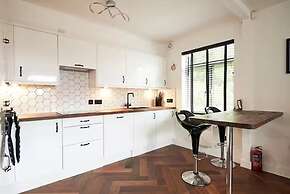 Apartment Sleeps 5 With Parking