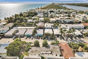 Walnut Beach - By Atlantikos