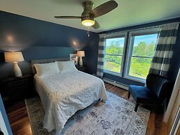 64J Stunning Views