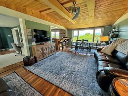 64J Stunning Views