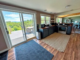 64J Stunning Views