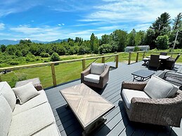 64J Stunning Views