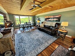 64J Stunning Views
