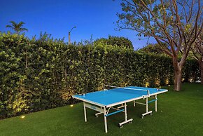 Villa Grace by Rove Travel Home W/pool & Jacuzzi