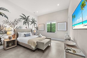 Villa Grace by Rove Travel Home W/pool & Jacuzzi