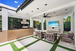 Villa Grace by Rove Travel Home W/pool & Jacuzzi