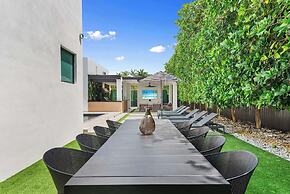 Villa Grace by Rove Travel Home W/pool & Jacuzzi