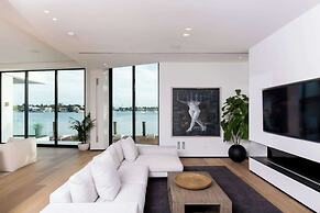 Villa Savant by Rovetravel Bayfront W/pool & Spa