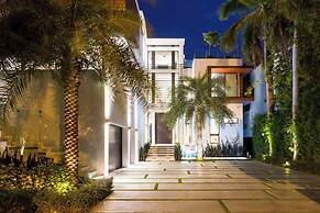 Villa Savant by Rovetravel Bayfront W/pool & Spa