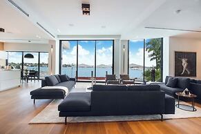 Villa Savant by Rovetravel Bayfront W/pool & Spa