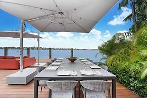 Villa Savant by Rovetravel Bayfront W/pool & Spa