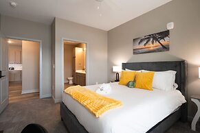 Lux Haven Whitestown