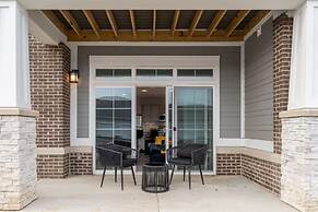 Lux Haven Whitestown