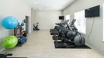 Lux Haven Whitestown