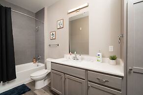 Lux Haven Whitestown