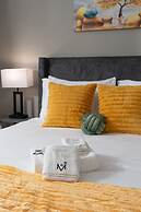 Lux Haven Whitestown