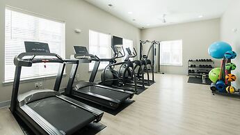 Lux Haven Whitestown