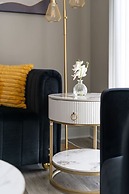 Lux Haven Whitestown