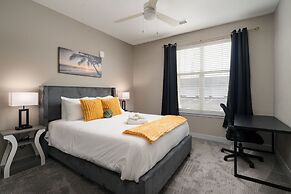 Lux Haven Whitestown