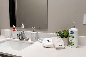 Lux Haven Whitestown