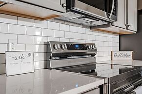 Spacious Whitestown Getaway