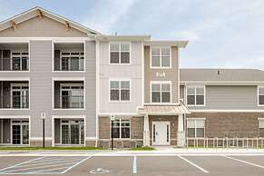 Spacious Whitestown Getaway