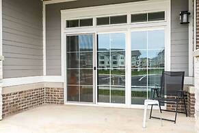 Spacious Whitestown Getaway