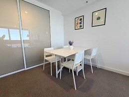 Apartment in Adelaide CBD with parking
