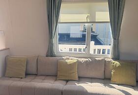 Caravan - Sleeps 6 - Parking