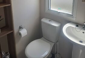 Caravan - Sleeps 6 - Parking