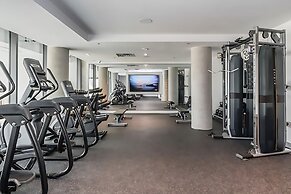 Modern High-rise 24th Floor Condo w Private Patio