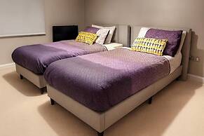 Sleeps 4 - Parking - Wifi